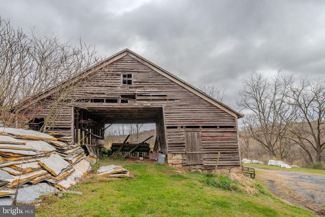 1840 MASDEN HOLLOW RD, Beech Creek, PA 16822