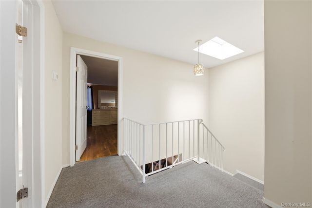 88 E Valley Stream Boulevard 6, Valley Stream, NY 11580