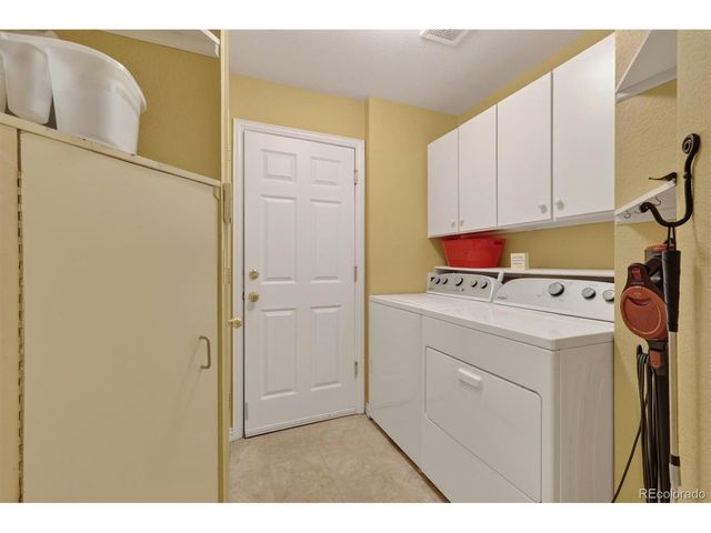 680 S Yarrow St, Lakewood, CO 80226