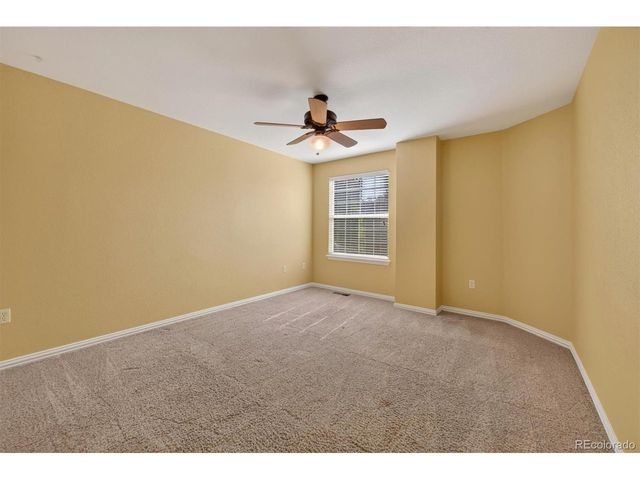 680 S Yarrow St, Lakewood, CO 80226