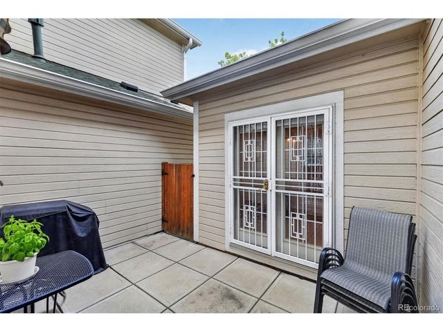 680 S Yarrow St, Lakewood, CO 80226