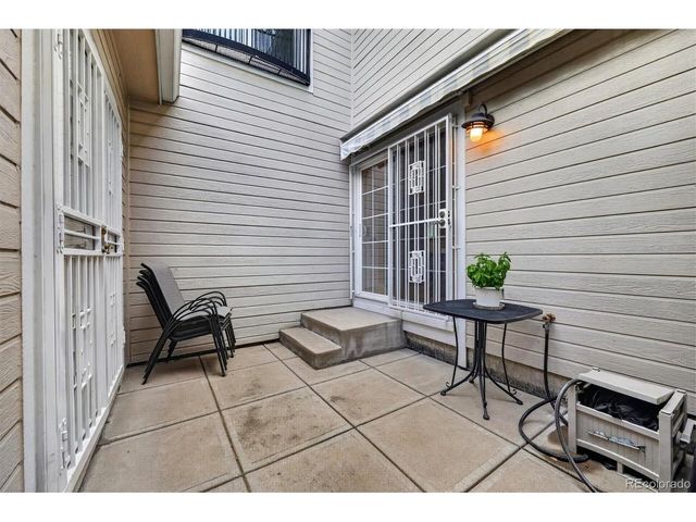 680 S Yarrow St, Lakewood, CO 80226