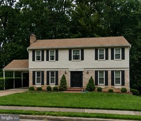 9024 BROOK FORD RD, Burke, VA 22015