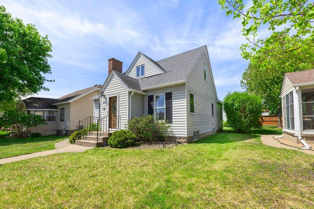 619 12th Avenue N, South Saint Paul, MN 55075