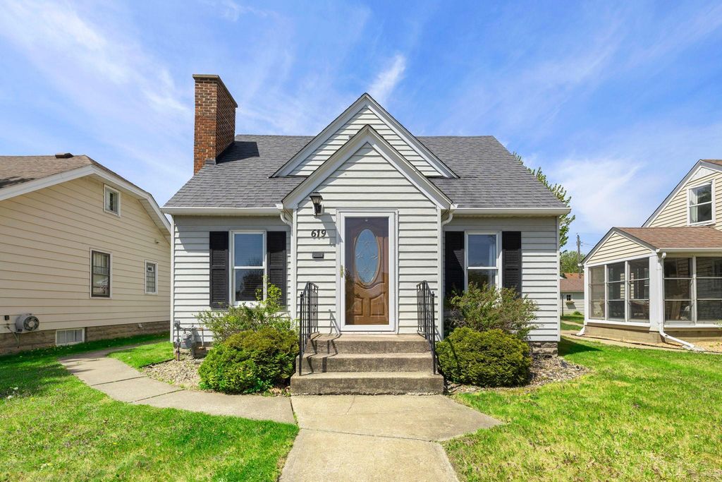 619 12th Avenue N, South Saint Paul, MN 55075