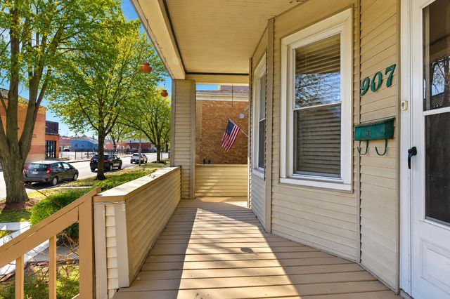 907 Ferdinand Avenue, Forest Park, IL 60130