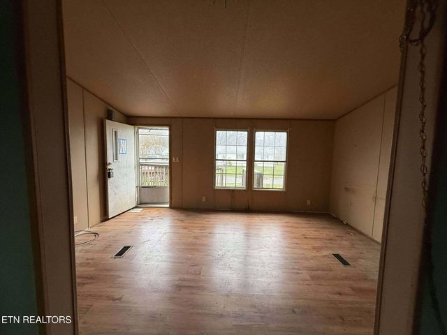 13 Duncan Lane, Middlesboro, KY 40965