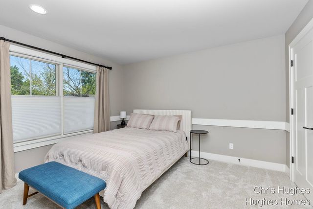 2525 Lake Drive SE, East Grand Rapids, MI 49506