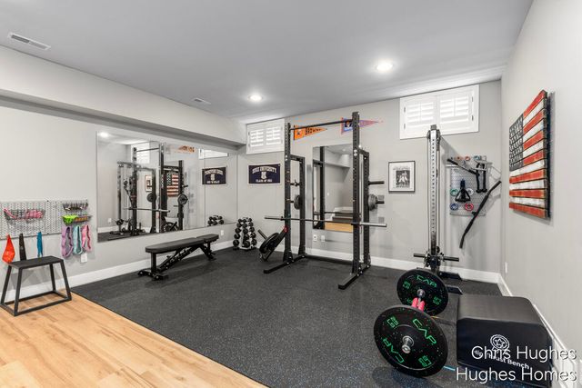 2525 Lake Drive SE, East Grand Rapids, MI 49506