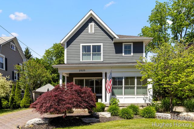 2525 Lake Drive SE, East Grand Rapids, MI 49506