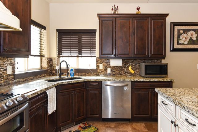 508 S HONEY TREE LN, Grantsville, UT 84029