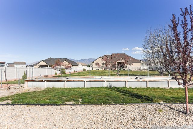 508 S HONEY TREE LN, Grantsville, UT 84029