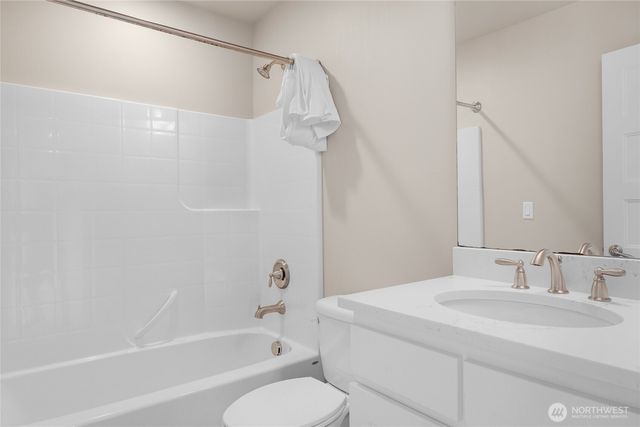 10828 Bay Meadows Lane, Burlington, WA 98233