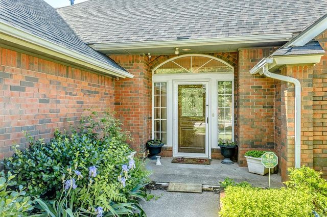 2804 NW 158 Street, Edmond, OK 73013