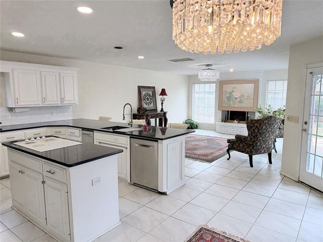 2804 NW 158 Street, Edmond, OK 73013