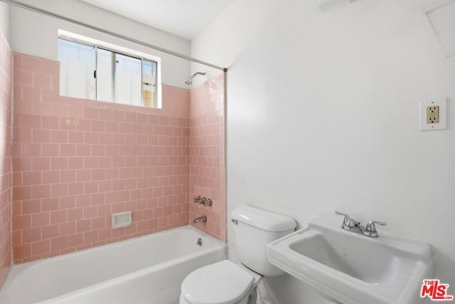 2544 Thurman Avenue, Los Angeles, CA 90016