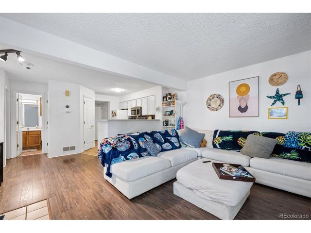 4840 E Kentucky Ave D, Denver, CO 80246