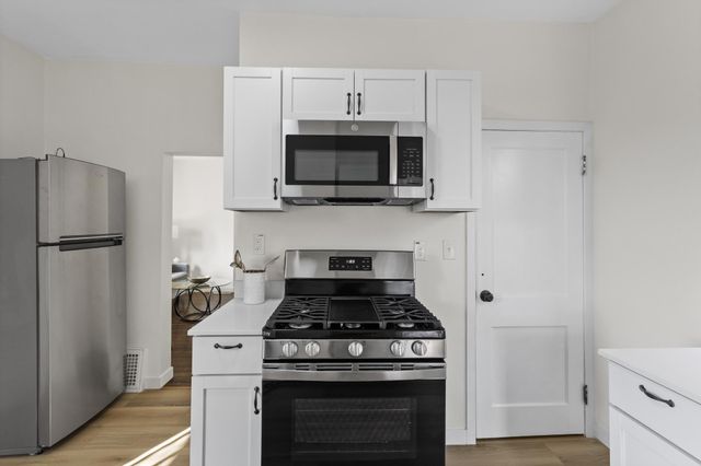 676 York Avenue, Saint Paul, MN 55106