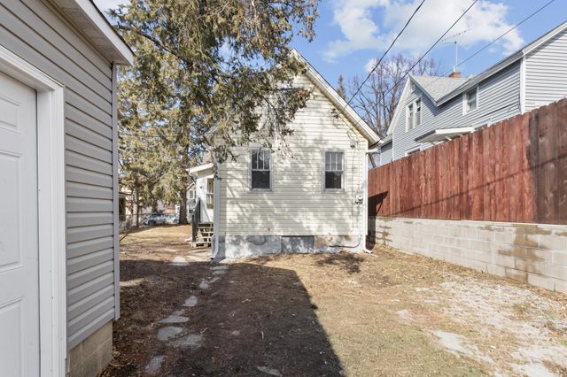 676 York Avenue, Saint Paul, MN 55106