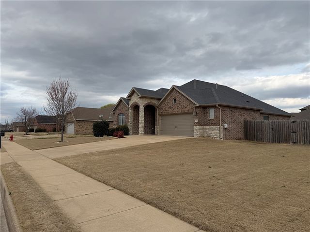 1370 Shook Drive, Cave Springs, AR 72718