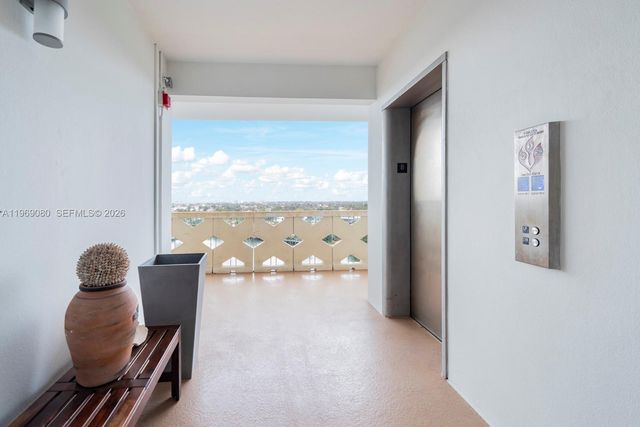 333 Sunset Dr 804, Fort Lauderdale, FL 33301