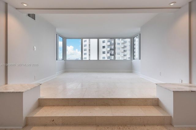 333 Sunset Dr 804, Fort Lauderdale, FL 33301