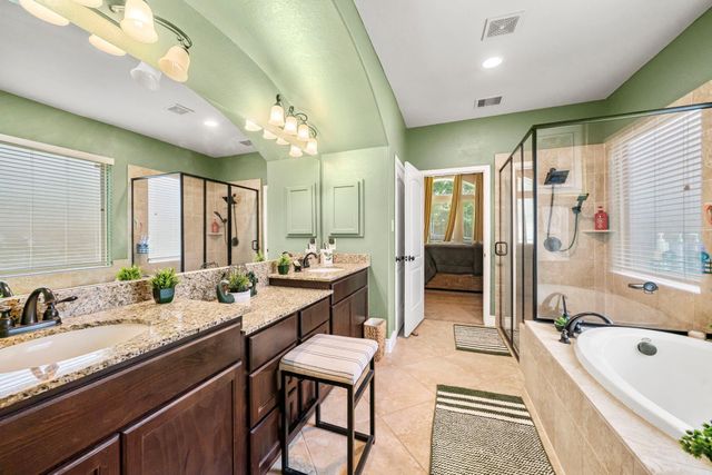 118 N Greatwood Glen Place, Montgomery, TX 77316