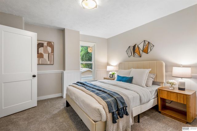 1444 S 16th Street, Omaha, NE 68108