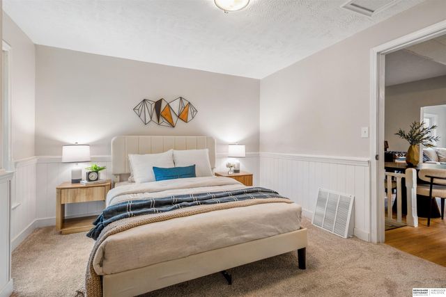 1444 S 16th Street, Omaha, NE 68108