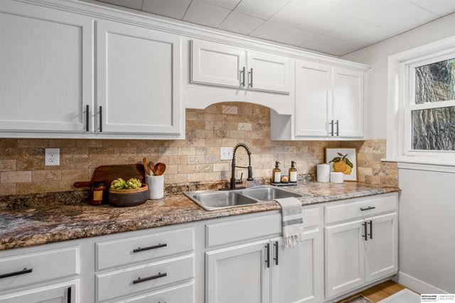 1444 S 16th Street, Omaha, NE 68108