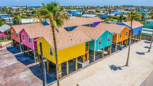 403 S 10th St 4, Port Aransas, TX 78373