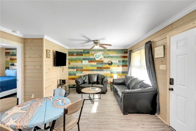 403 S 10th St 4, Port Aransas, TX 78373