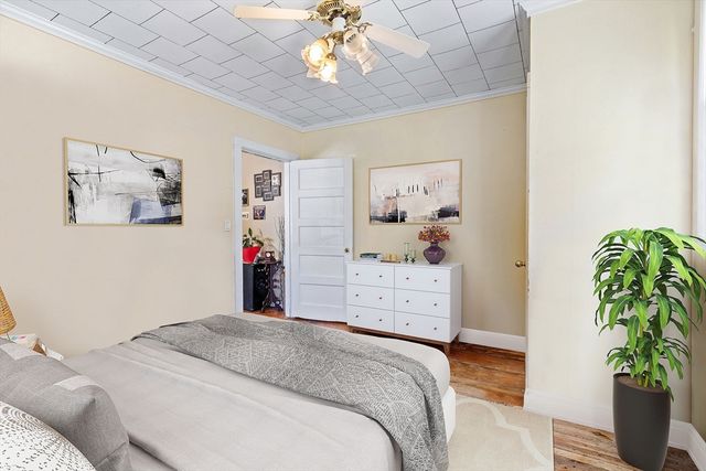 82 Sunset Dr, Taunton, MA 02780