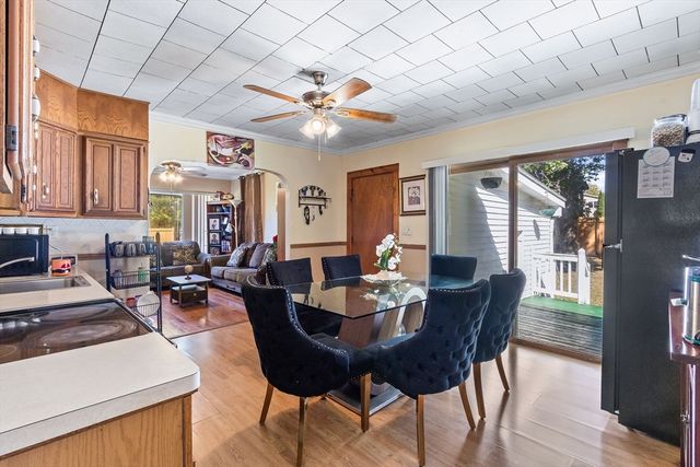 82 Sunset Dr, Taunton, MA 02780
