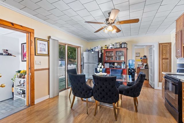 82 Sunset Dr, Taunton, MA 02780