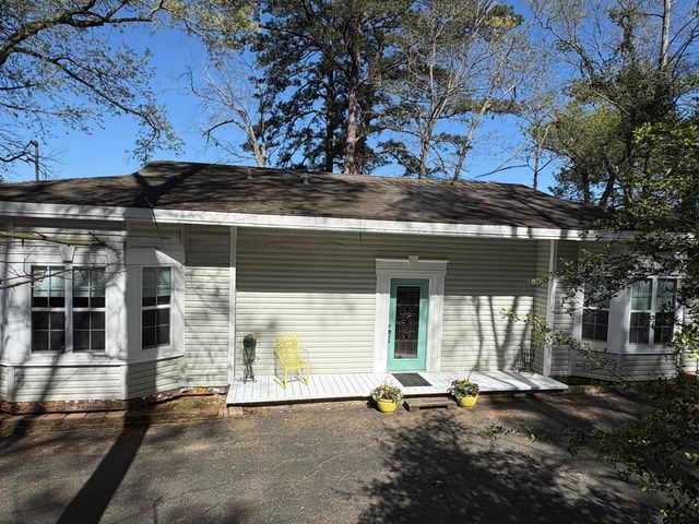 1114 CR 3112, Jacksonville, TX 75766