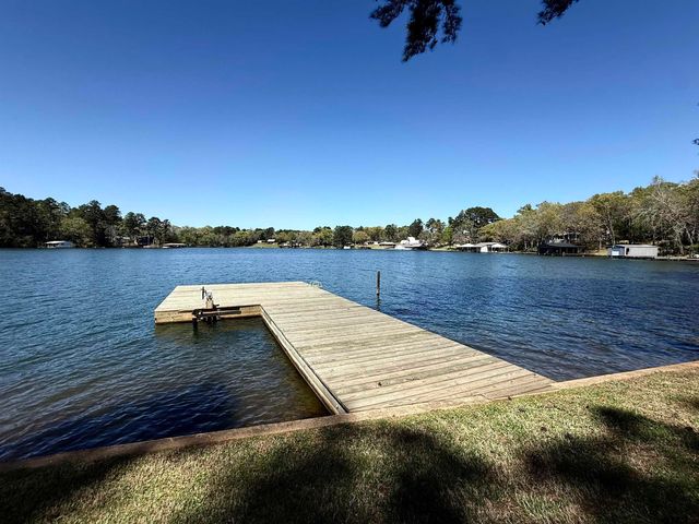 1114 CR 3112, Jacksonville, TX 75766