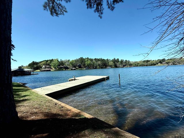 1114 CR 3112, Jacksonville, TX 75766