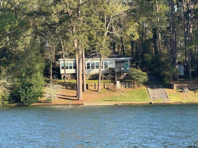 1114 CR 3112, Jacksonville, TX 75766