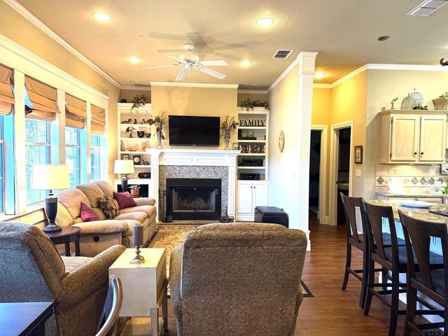 1114 CR 3112, Jacksonville, TX 75766