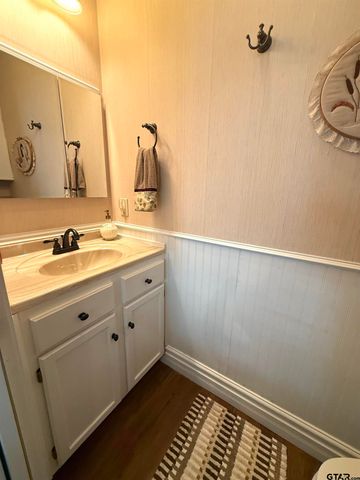 1114 CR 3112, Jacksonville, TX 75766