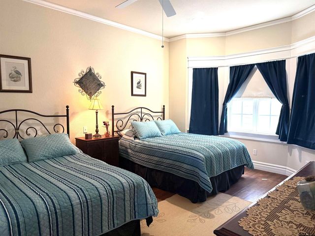 1114 CR 3112, Jacksonville, TX 75766