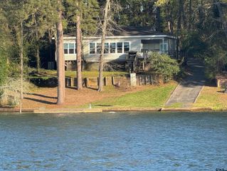 1114 CR 3112, Jacksonville, TX 75766