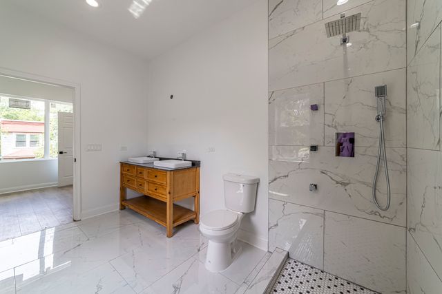 6911 S Kimbark Avenue 1, Chicago, IL 60637