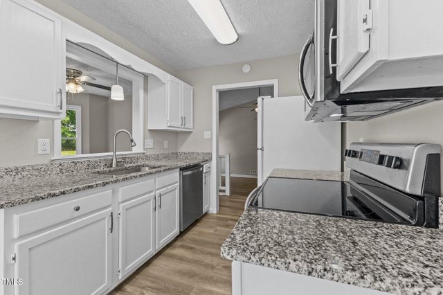 1324 Oak Knolls Drive, Fayetteville, NC 28314