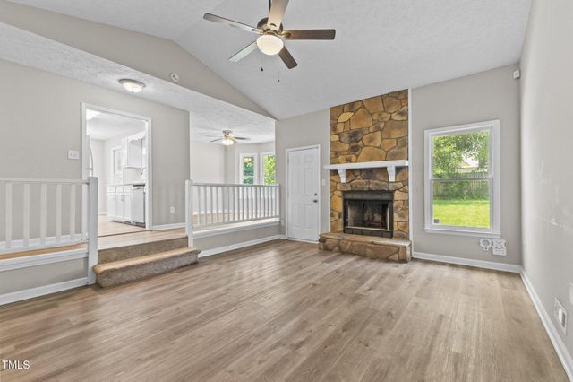 1324 Oak Knolls Drive, Fayetteville, NC 28314