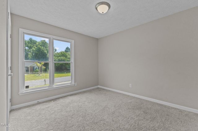 1324 Oak Knolls Drive, Fayetteville, NC 28314
