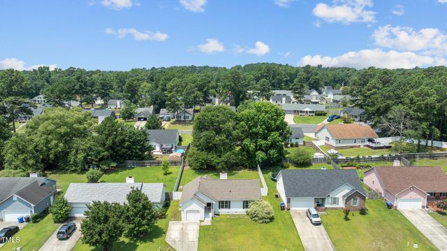 1324 Oak Knolls Drive, Fayetteville, NC 28314