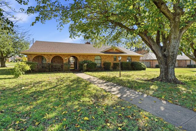 1801 Danny Ray Drive, Cleburne, TX 76033