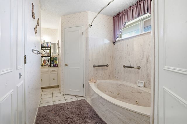 1801 Danny Ray Drive, Cleburne, TX 76033